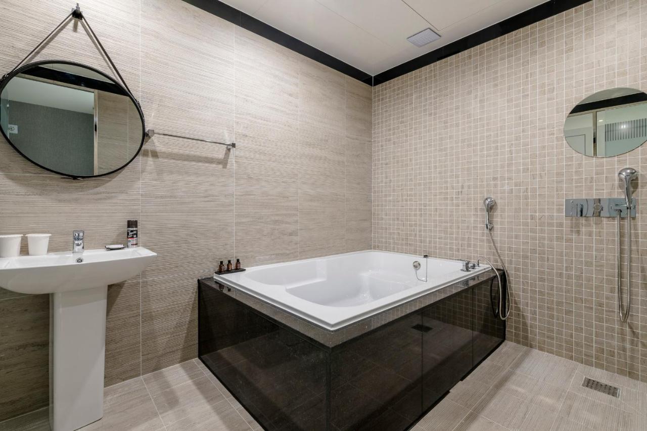 Air Sky Hotel Пусан Экстерьер фото